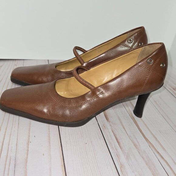 Liz Claiborne Mary Jane style heels in Brown Women's Size 8.5 Model Abode - Picture 3 of 11